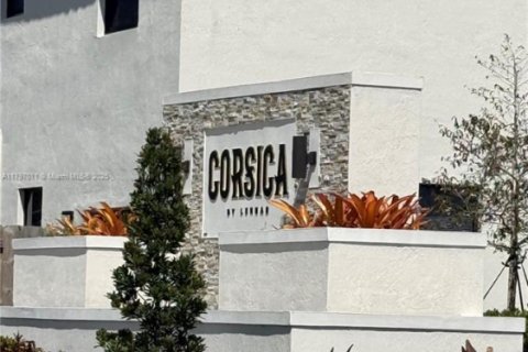 Condo in Homestead, Florida, 3 bedrooms № 1712028 - photo 22