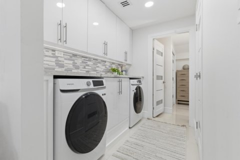 Casa en venta en Delray Beach, Florida, 3 dormitorios, 213.68 m2 № 2188667 - foto 29