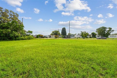 Terreno en venta en Zephyrhills, Florida № 1880997 - foto 11