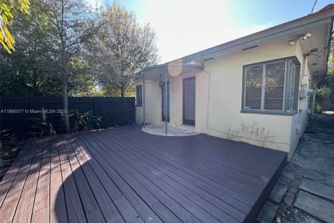 Villa ou maison à louer à Fort Lauderdale, Floride: 4 chambres, 134.71 m2 № 1939289 - photo 21