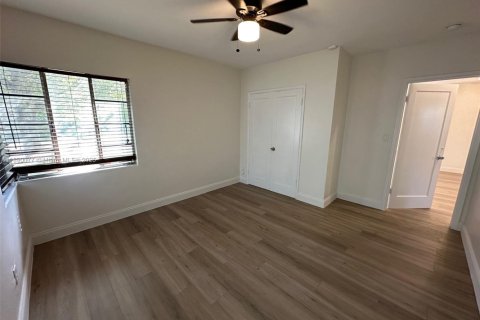 Villa ou maison à louer à Fort Lauderdale, Floride: 4 chambres, 134.71 m2 № 1939289 - photo 22