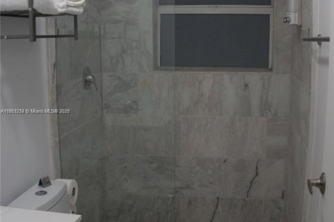 Copropriété à vendre à Miami Beach, Floride: 1 chambre, 41.81 m2 № 1871834 - photo 14