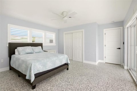 House in Port Charlotte, Florida 3 bedrooms, 137.68 sq.m. № 2217872 - photo 30