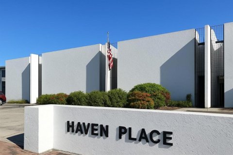 Touwnhouse à vendre à Winter Haven, Floride: 2 chambres, 130.81 m2 № 2277933 - photo 2