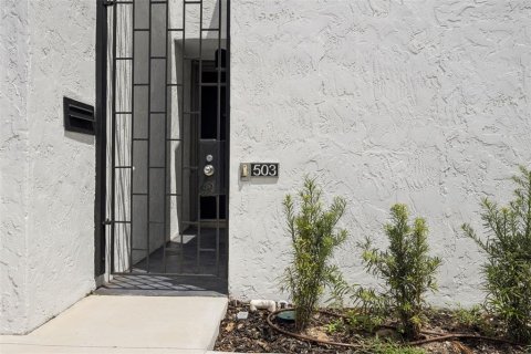 Touwnhouse à Winter Haven, Floride 2 chambres, 130.81 m2 № 2277933