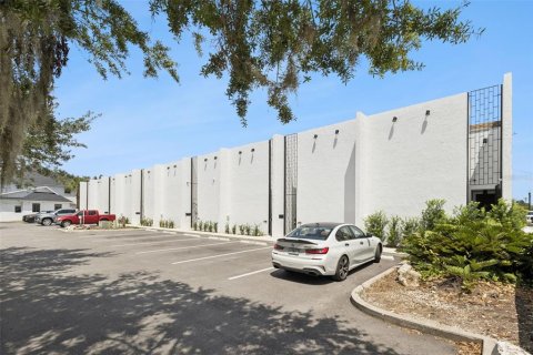 Touwnhouse à vendre à Winter Haven, Floride: 2 chambres, 130.81 m2 № 2277933 - photo 4