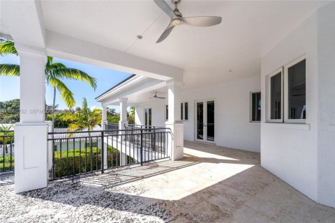 Villa ou maison à vendre à Coral Gables, Floride: 7 chambres, 652.55 m2 № 2174410 - photo 21