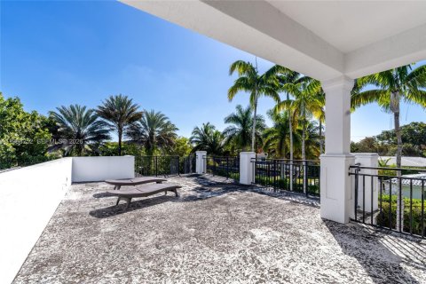 Villa ou maison à vendre à Coral Gables, Floride: 7 chambres, 652.55 m2 № 2174410 - photo 23