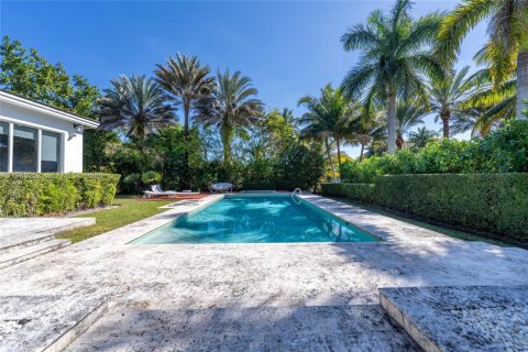 Villa ou maison à vendre à Coral Gables, Floride: 7 chambres, 652.55 m2 № 2174410 - photo 11