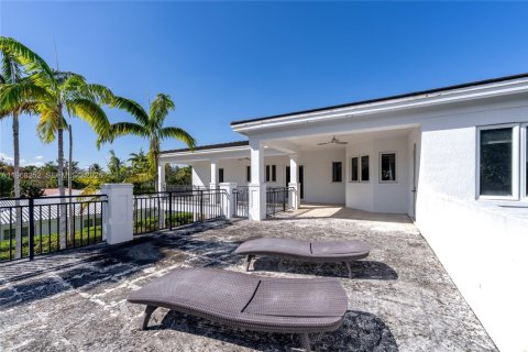 Villa ou maison à vendre à Coral Gables, Floride: 7 chambres, 652.55 m2 № 2174410 - photo 22