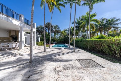 Villa ou maison à vendre à Coral Gables, Floride: 7 chambres, 652.55 m2 № 2174410 - photo 13