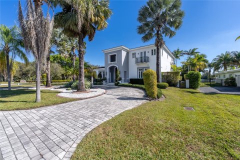 Villa ou maison à vendre à Coral Gables, Floride: 7 chambres, 652.55 m2 № 2174410 - photo 3