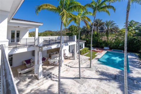 Villa ou maison à vendre à Coral Gables, Floride: 7 chambres, 652.55 m2 № 2174410 - photo 18