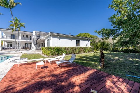 Villa ou maison à vendre à Coral Gables, Floride: 7 chambres, 652.55 m2 № 2174410 - photo 9