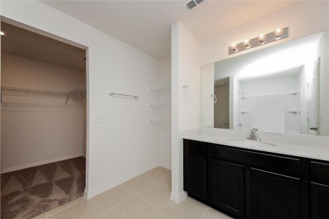 House in Dundee, Florida 3 bedrooms, 128.48 sq.m. № 1905901 - photo 10