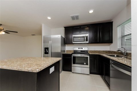 House in Dundee, Florida 3 bedrooms, 128.48 sq.m. № 1905901 - photo 6