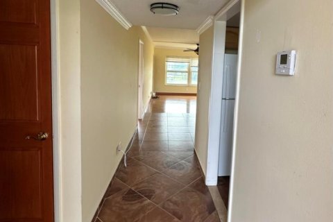 Купить кондоминиум в Помпано-Бич, Флорида 3 комнаты, 79.9м2, № 2085312 - фото 8