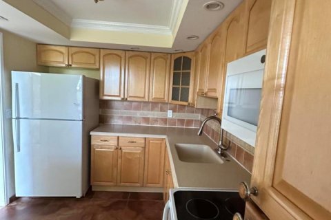 Купить кондоминиум в Помпано-Бич, Флорида 3 комнаты, 79.9м2, № 2085312 - фото 12