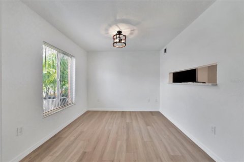 Copropriété à louer à Saint Petersburg, Floride: 2 chambres, 101.26 m2 № 2114499 - photo 4