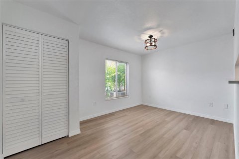 Copropriété à louer à Saint Petersburg, Floride: 2 chambres, 101.26 m2 № 2114499 - photo 3