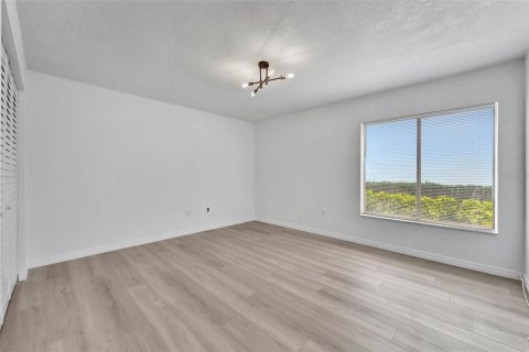 Copropriété à louer à Saint Petersburg, Floride: 2 chambres, 101.26 m2 № 2114499 - photo 27