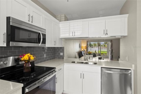 Touwnhouse à vendre à Oldsmar, Floride: 2 chambres, 103.12 m2 № 1914896 - photo 7