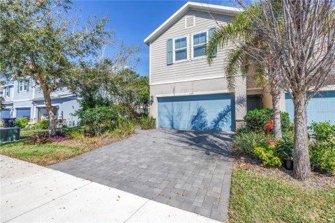 Adosado en venta en Tampa, Florida, 3 dormitorios, 187.66 m2 № 1524439 - foto 2