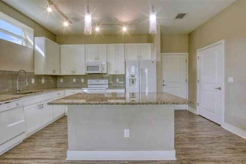 Touwnhouse à louer à Kissimmee, Floride: 3 chambres, 134.89 m2 № 2399382 - photo 11