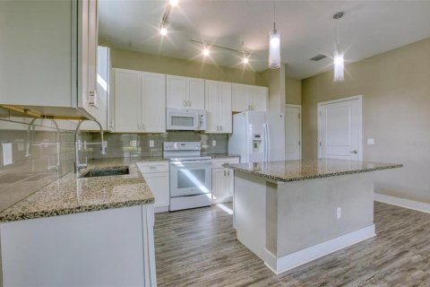 Touwnhouse à louer à Kissimmee, Floride: 3 chambres, 134.89 m2 № 2399382 - photo 10