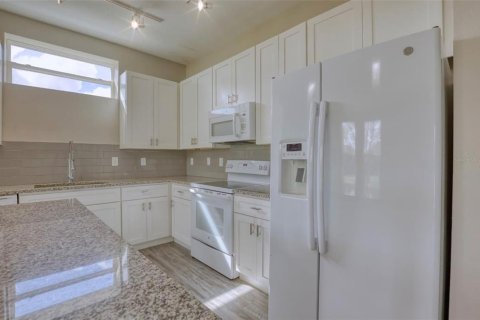 Touwnhouse à louer à Kissimmee, Floride: 3 chambres, 134.89 m2 № 2399382 - photo 14