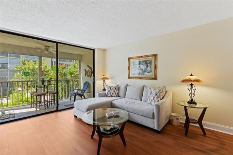Condo in Deerfield Beach, Florida, 2 bedrooms  № 2013818 - photo 8