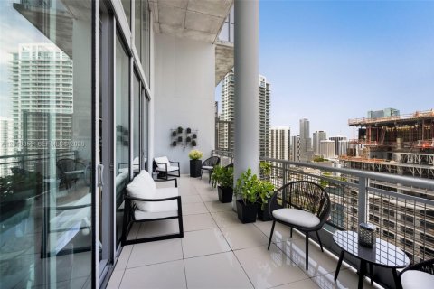 Condo in Miami, Florida, 2 bedrooms  № 2256619 - photo 8