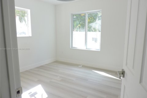 Villa ou maison à louer à Homestead, Floride: 3 chambres, 102.19 m2 № 1973491 - photo 10