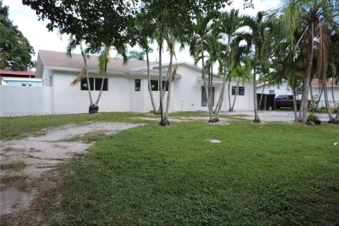 Villa ou maison à louer à Homestead, Floride: 3 chambres, 102.19 m2 № 1973491 - photo 6