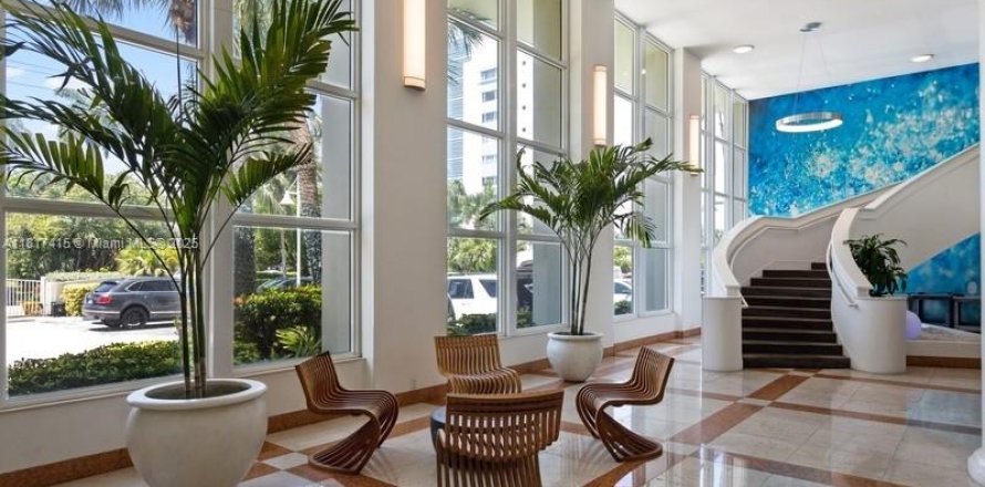 Condo à Bay Harbor Islands, Floride, 1 chambre № 1774293