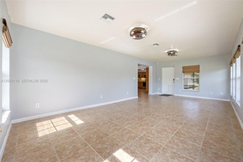 Villa ou maison à vendre à LaBelle, Floride: 3 chambres № 2252134 - photo 14