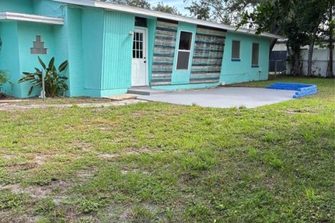 House in Clearwater, Florida 3 bedrooms, 173.17 sq.m. № 2394349 - photo 25
