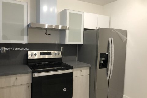 Apartment in Doral, Florida 3 bedrooms, 104.05 sq.m. № 2043071