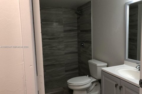 Apartment in Doral, Florida 3 bedrooms, 104.05 sq.m. № 2043071 - photo 7