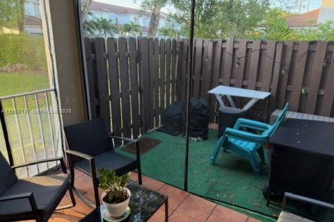 Apartment in Doral, Florida 3 bedrooms, 104.05 sq.m. № 2043071 - photo 10