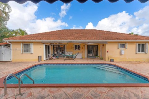 Casa en venta en Miami, Florida, 4 dormitorios, 188.13 m2 № 1982040 - foto 6
