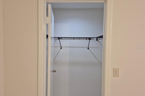 House in Tarpon Springs, Florida 2 bedrooms, 115.2 sq.m. № 1872946 - photo 25
