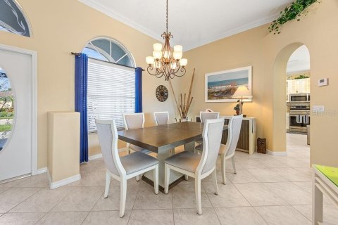 Casa en venta en North Fort Myers, Florida, 3 dormitorios, 189.24 m2 № 1795385 - foto 9