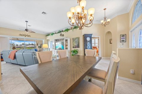 Casa en venta en North Fort Myers, Florida, 3 dormitorios, 189.24 m2 № 1795385 - foto 10