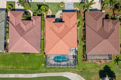 Casa en venta en North Fort Myers, Florida, 3 dormitorios, 189.24 m2 № 1795385 - foto 4