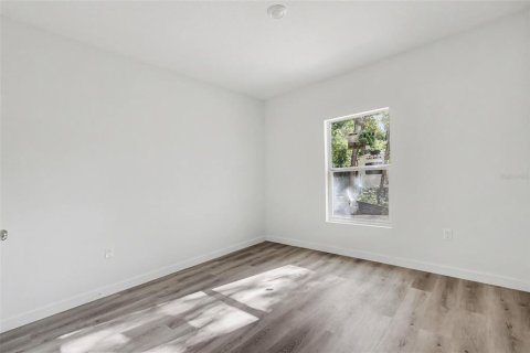 House in Ocala, Florida 3 bedrooms, 129.97 sq.m. № 2391506 - photo 10