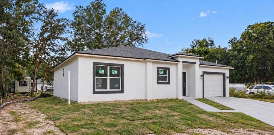 House in Ocala, Florida 3 bedrooms, 129.97 sq.m. № 2391506