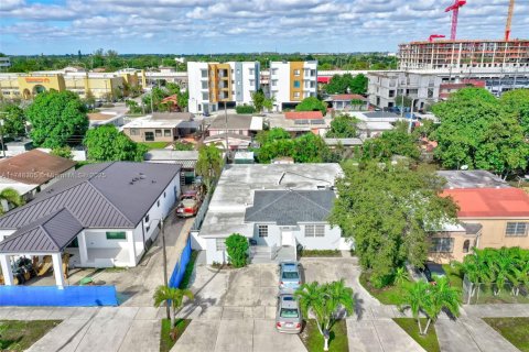 Купить виллу или дом в Хайалиа, Флорида 3 спальни, 188.78м2, № 1985185 - фото 1