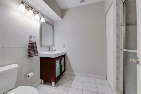 Townhouse in Miami, Florida 3 bedrooms, 147.9 sq.m. № 1864213 - photo 7