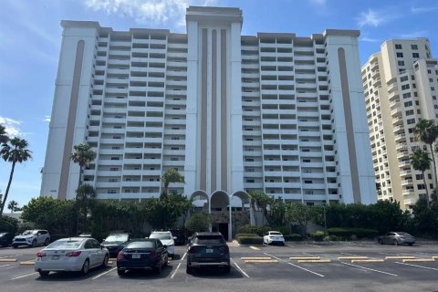 Condo in Clearwater, Florida, 2 bedrooms  № 1798569 - photo 1